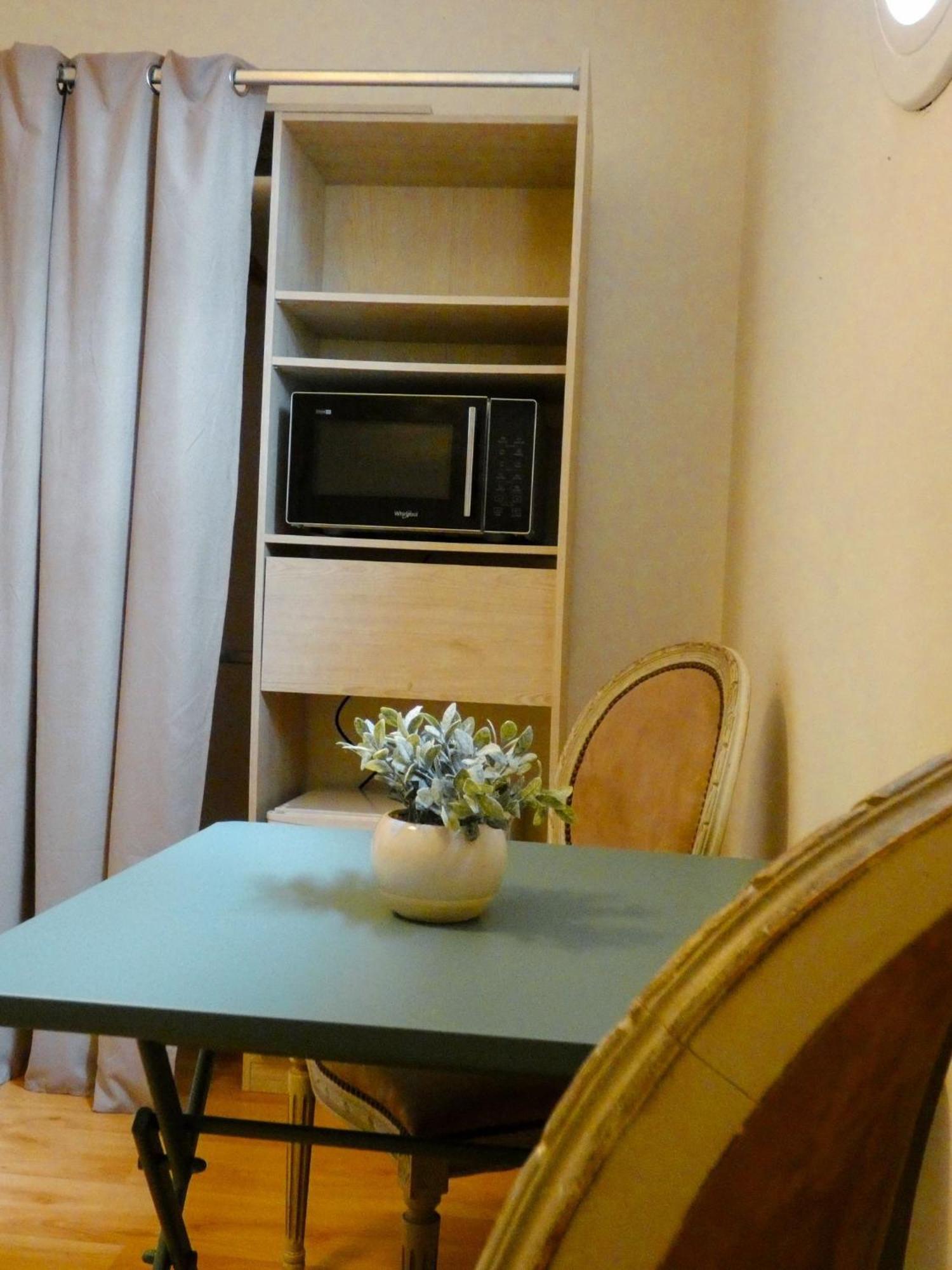 Chambre D'Hote L'Oree Des Buis Vouillé Eksteriør bilde
